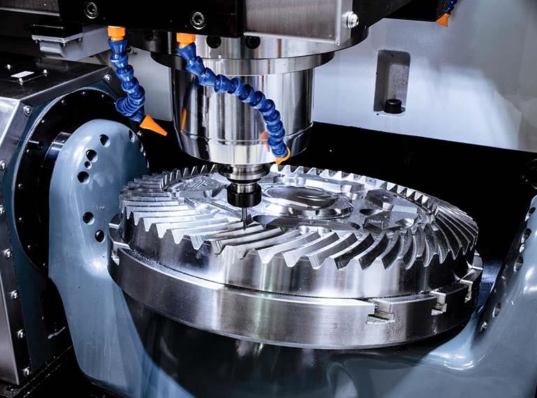 Exploring the Advantages of Machining Centers